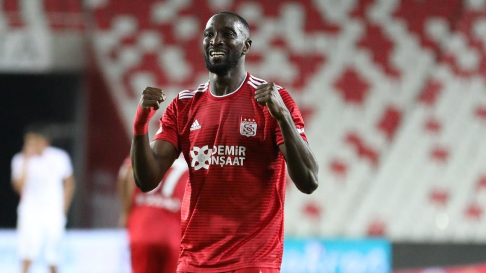 Sivasspor Mustapha Yatabare’nin sözleşmesini yeniledi