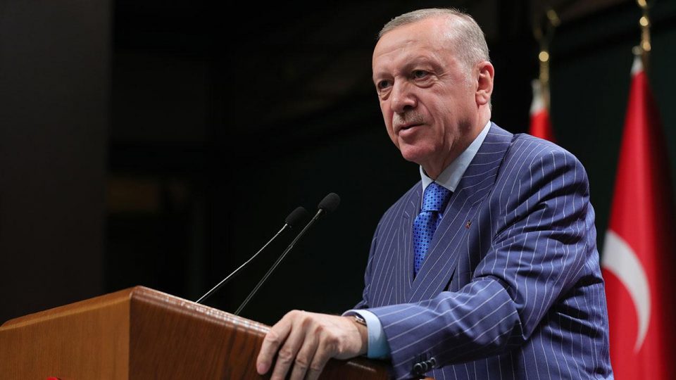 Cumhurbaşkanı Erdoğan’dan Anadolu Efes’e tebrik