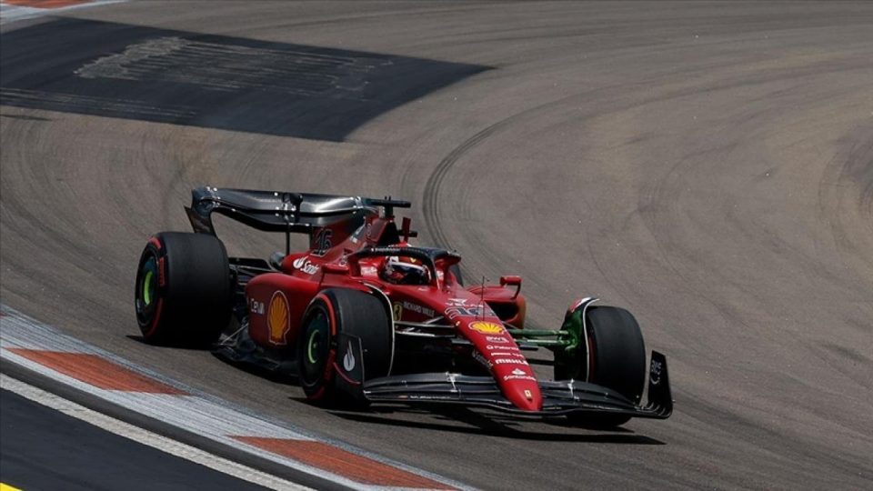 F1 İspanya Grand Prix’sinde “pole” pozisyonu Lecrerc’in