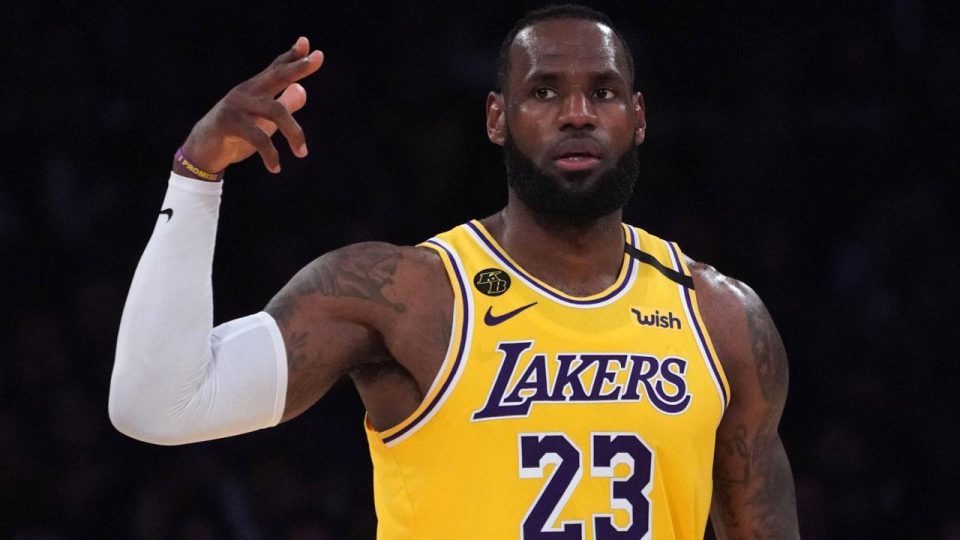 Lebron James NBA’de 20. sezonunu geçirecek