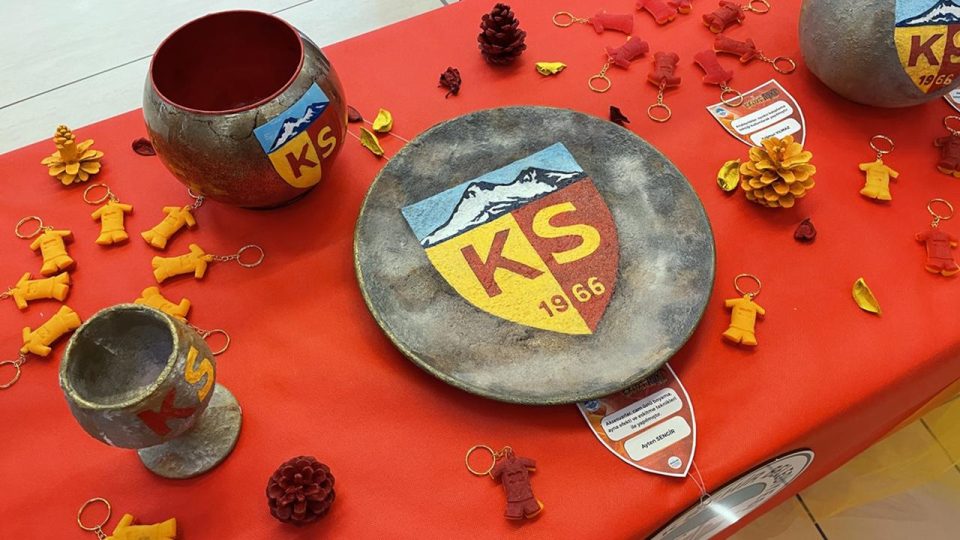 “Kayserispor Aşkı, Sanat Aşkı” sergisi açıldı