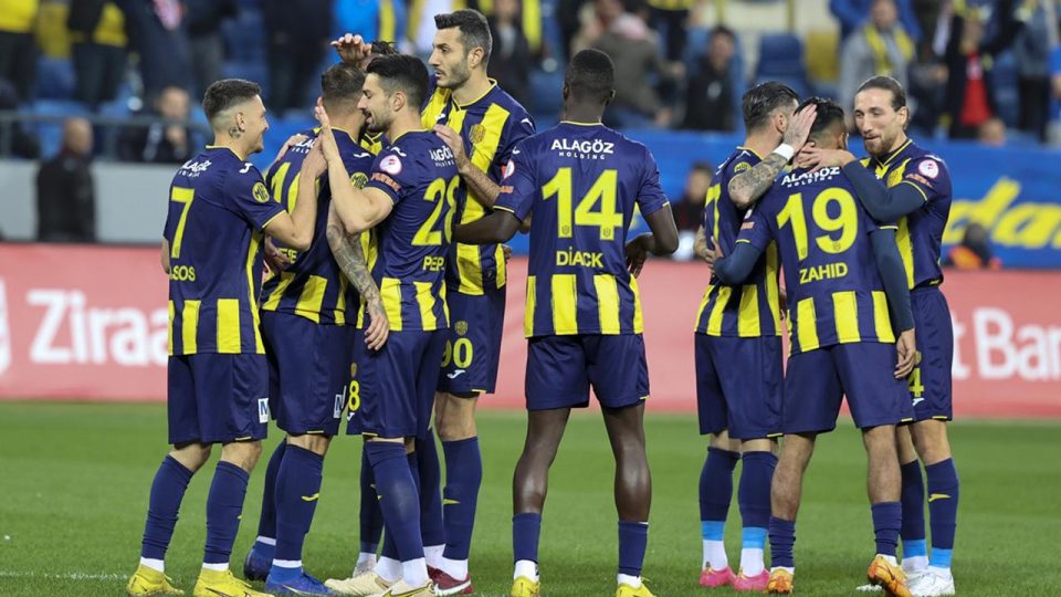 MKE Ankaragücü kupada çok farklı