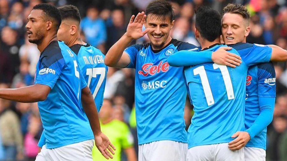 Napoli üst üste 11. galibiyetini aldı