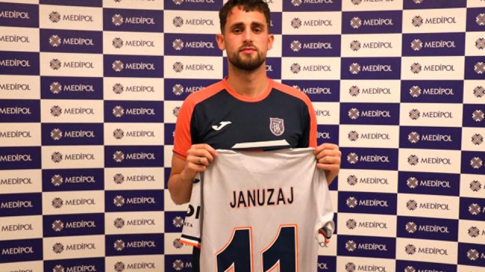 Adnan Januzaj, Başakşehir’de