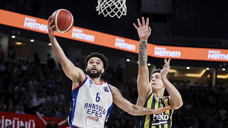 TBF Disiplin Kurulundan Anadolu Efes ve Fenerbahçe’ye ceza